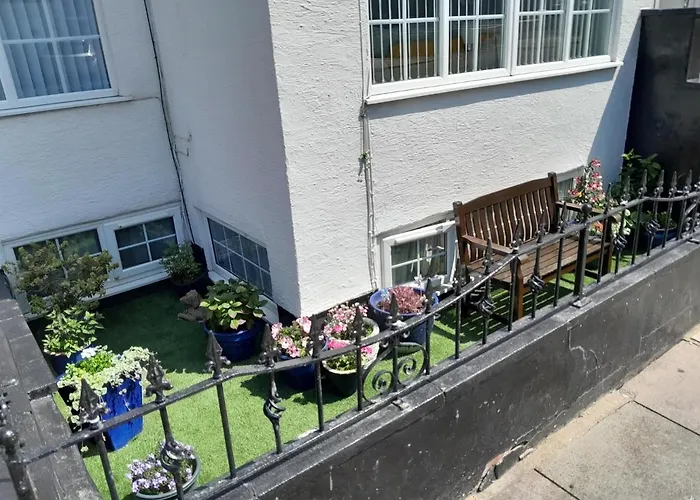 LegendsAirport Hotel